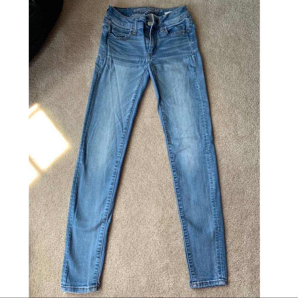 Medium blue wash super stretch jeggings